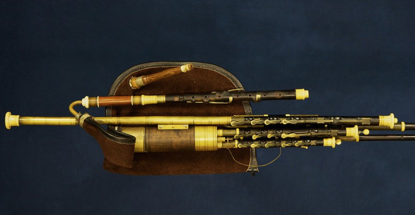 Uilleann-pipes